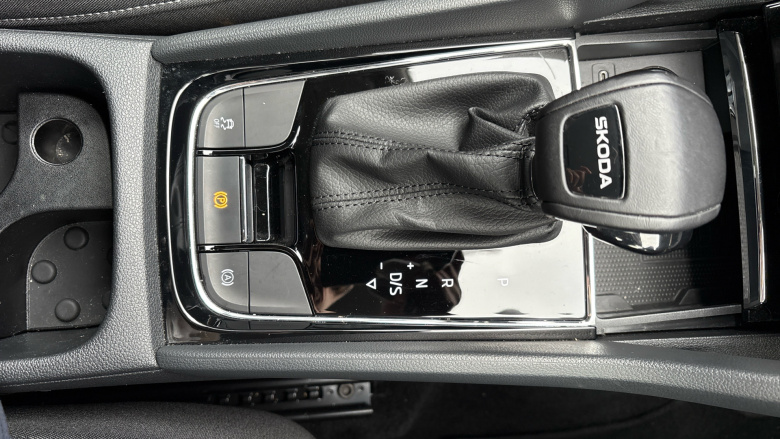 Skoda Karoq 1.5 TSI SE Drive 5dr DSG Petrol Estate